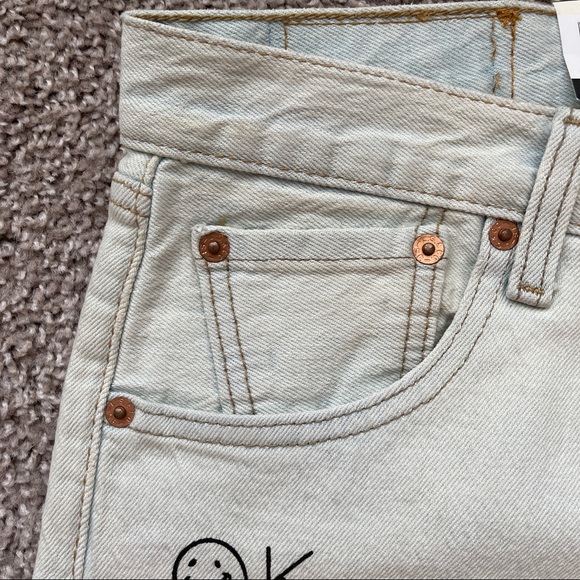 LEVIS 501 DENIM JEANS LIGHT WASH 30X29 DOODLE ART - Picture 10 of 10